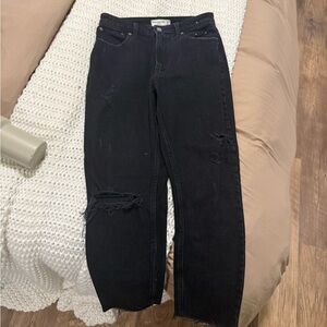 Abercrombie & Fitch Black Mom High Rise Jeans